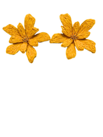 Load image into Gallery viewer, Raffia Bold Stud Flower Earrings
